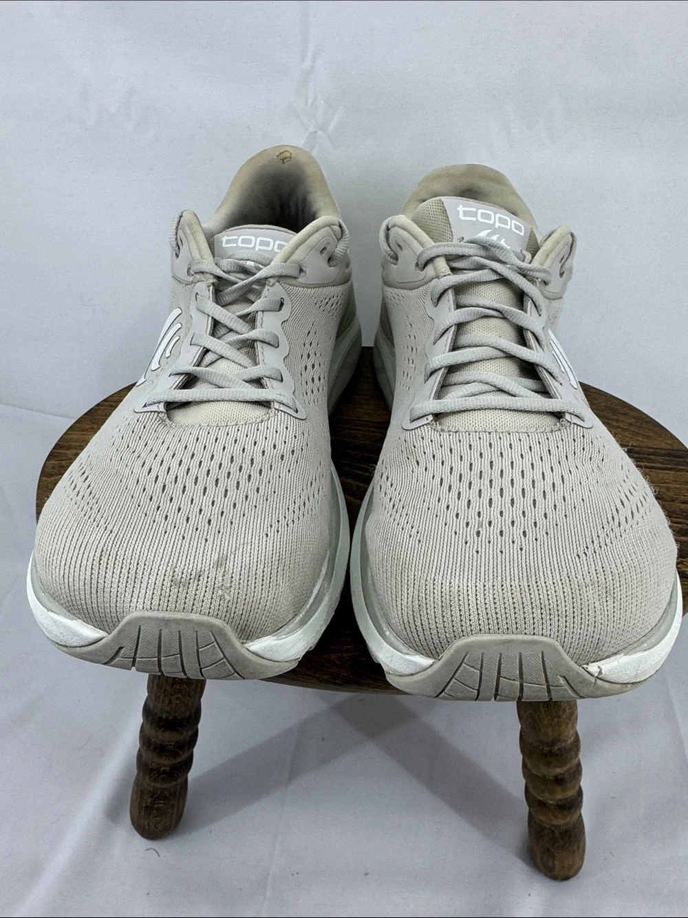 Topo Athletic Womens Ultrafly 4 Grey/Grey Running Shoes, sz 9.5